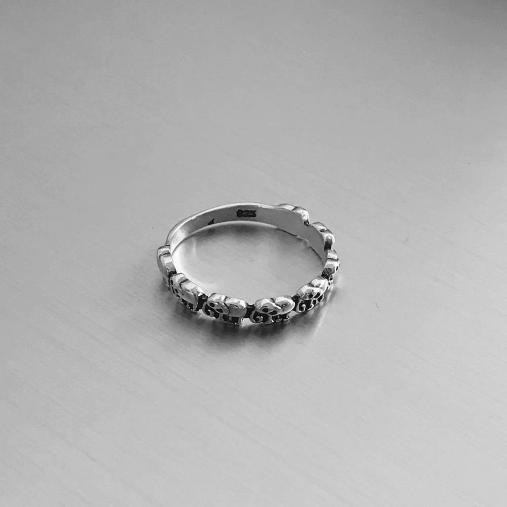 Newsterling Silver Tiny Elephant Ring - image 3